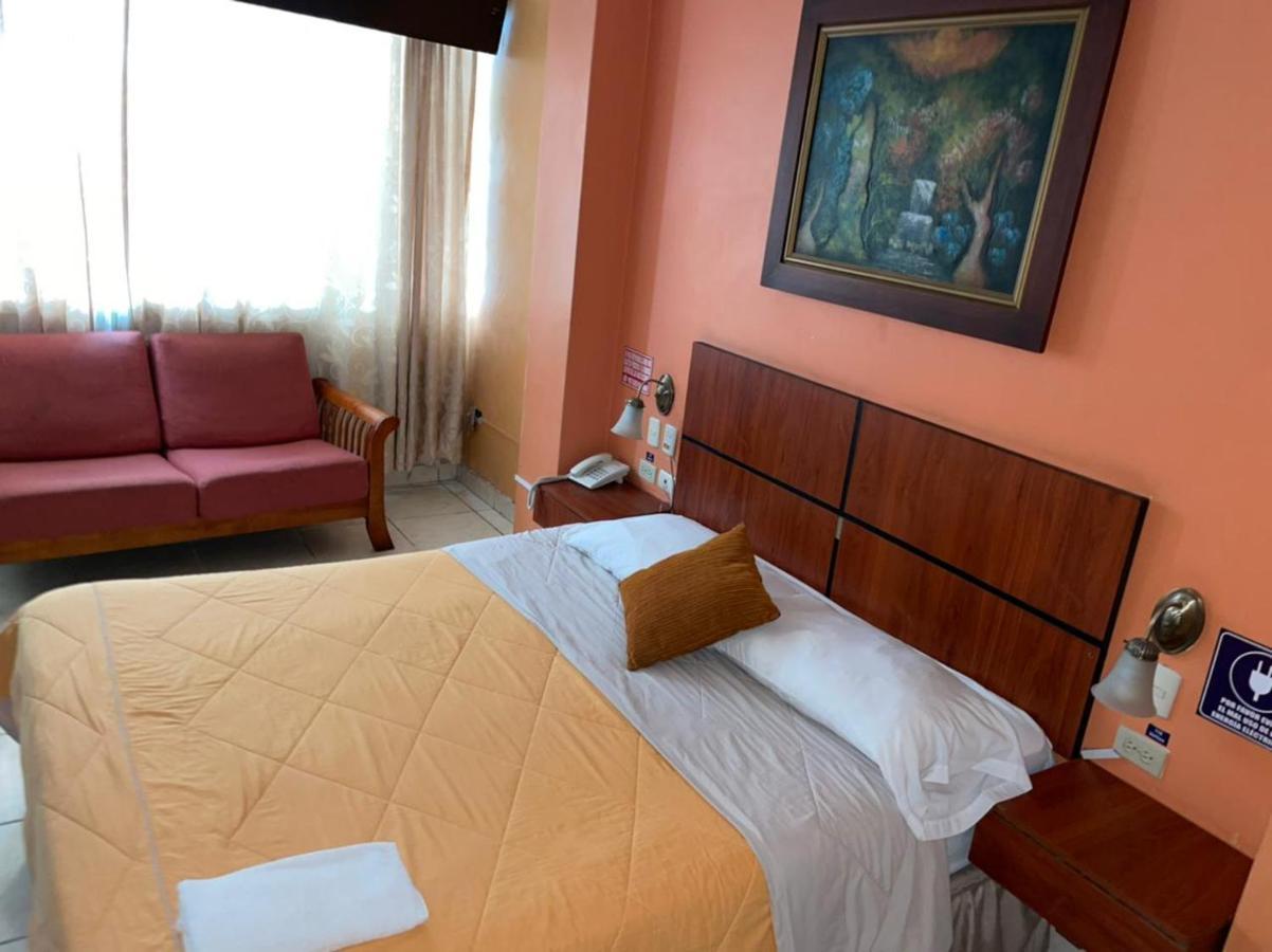 Tropical Inn Hotel Guayaquil Buitenkant foto