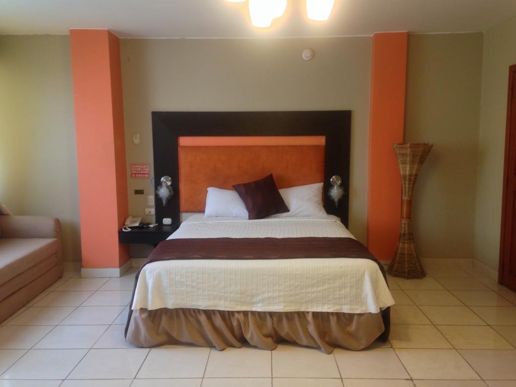 Tropical Inn Hotel Guayaquil Buitenkant foto