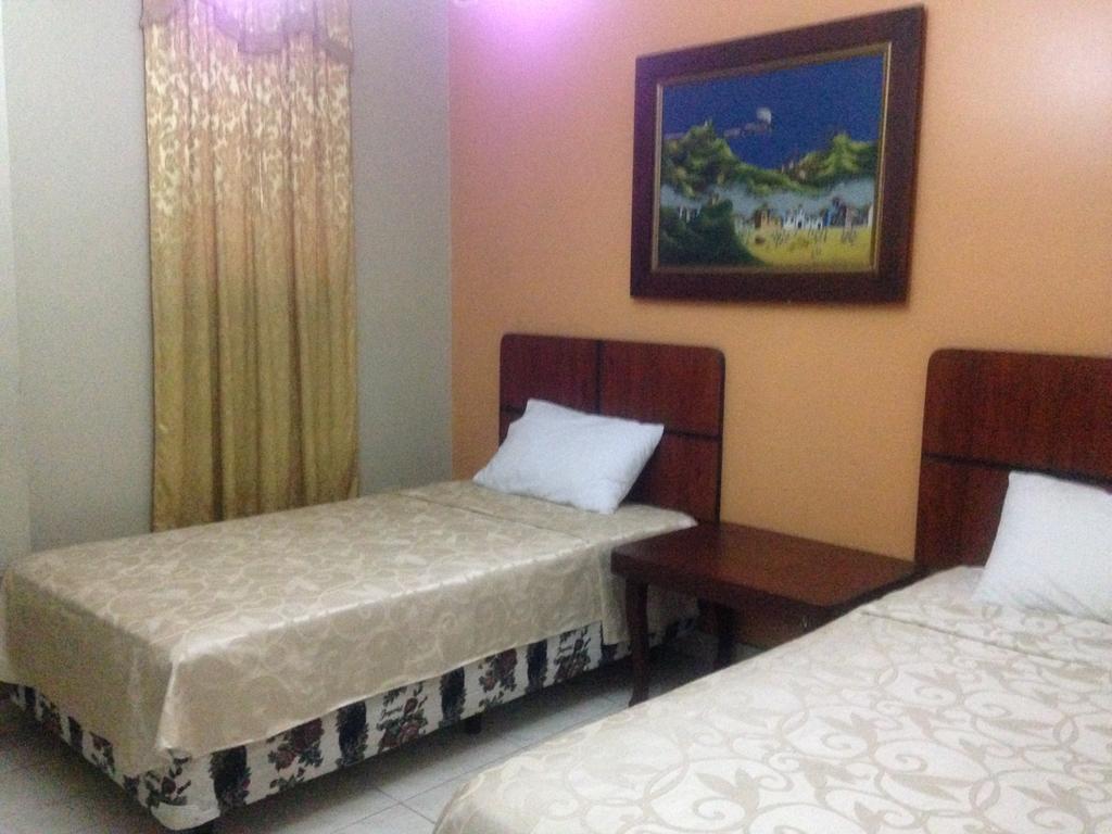 Tropical Inn Hotel Guayaquil Buitenkant foto
