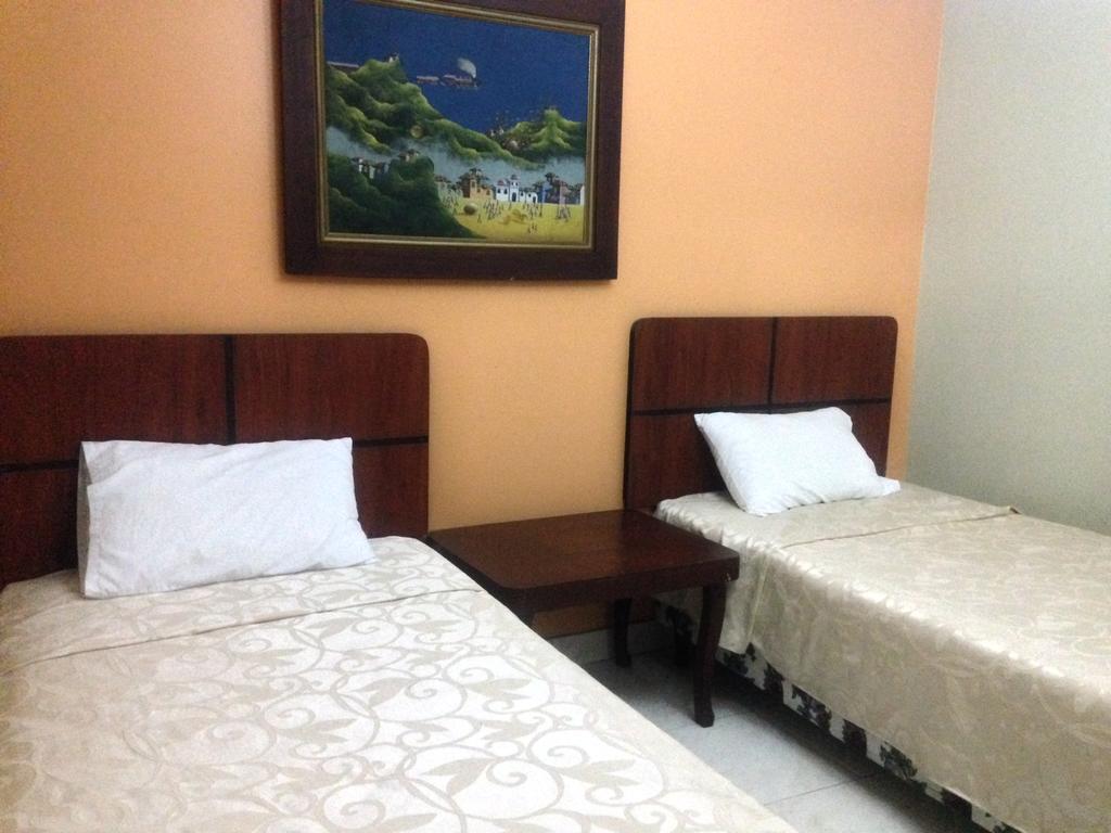 Tropical Inn Hotel Guayaquil Buitenkant foto