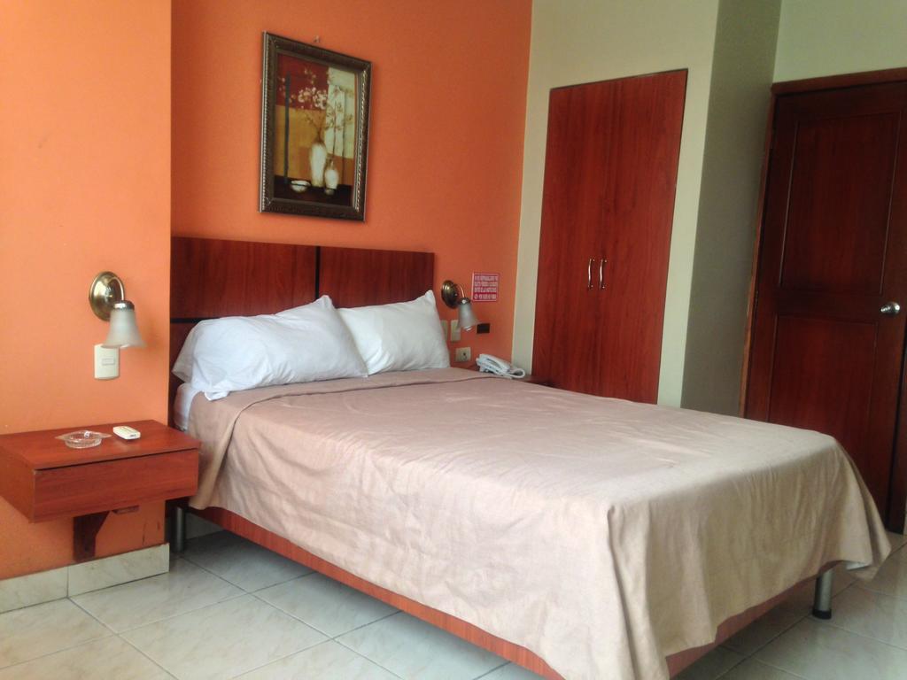 Tropical Inn Hotel Guayaquil Kamer foto