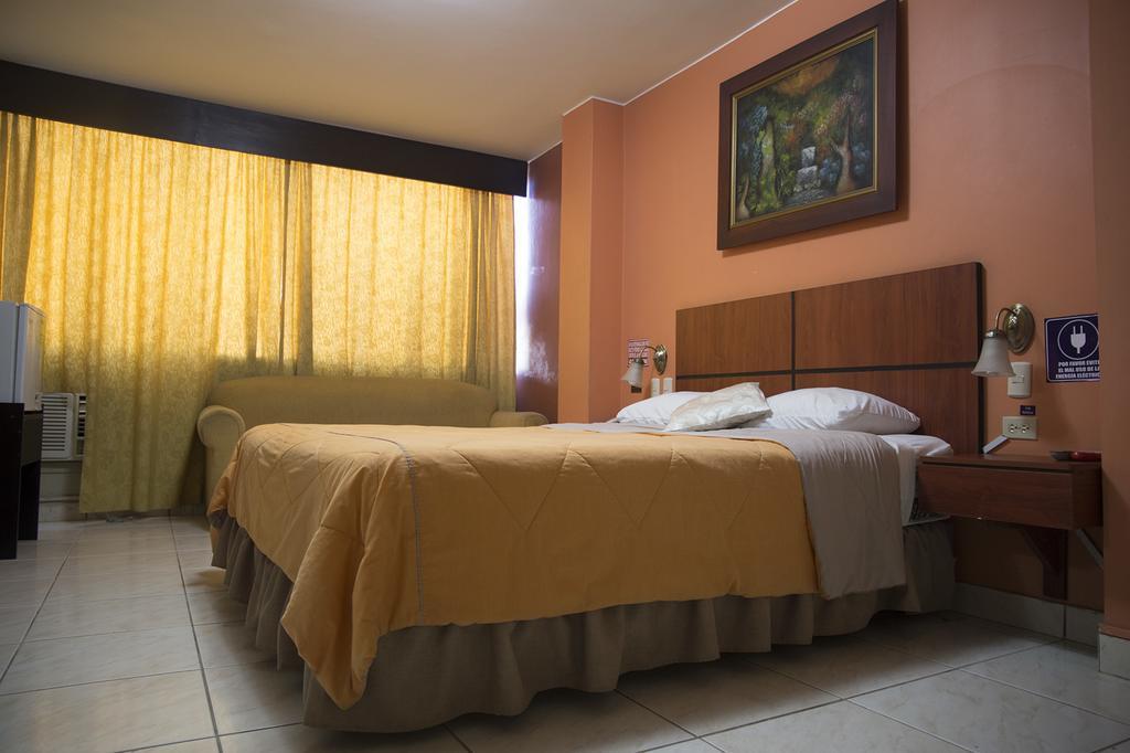 Tropical Inn Hotel Guayaquil Buitenkant foto