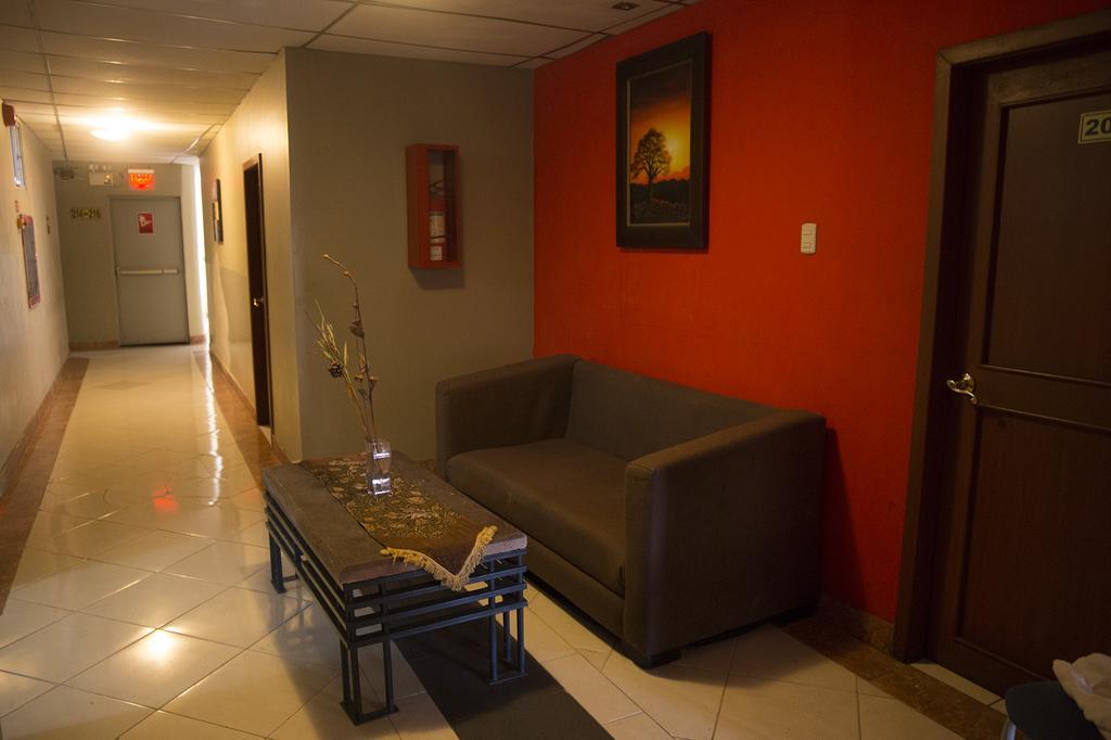 Tropical Inn Hotel Guayaquil Buitenkant foto