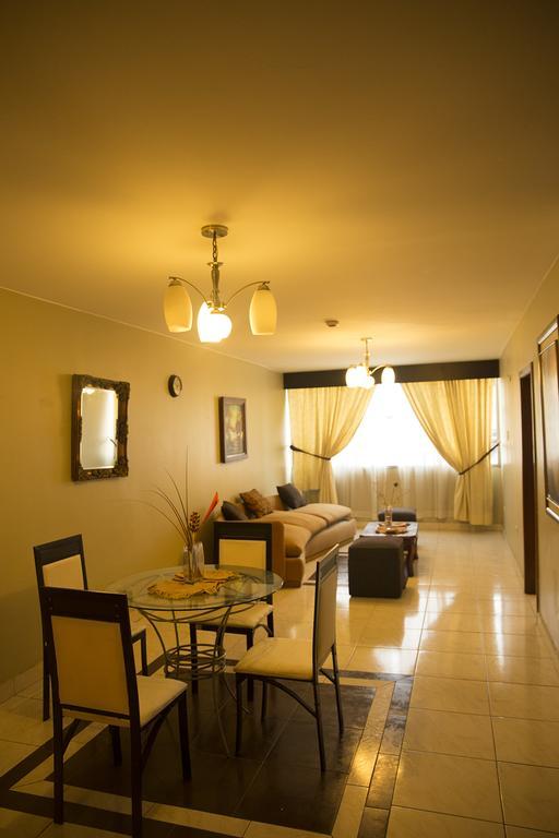 Tropical Inn Hotel Guayaquil Buitenkant foto