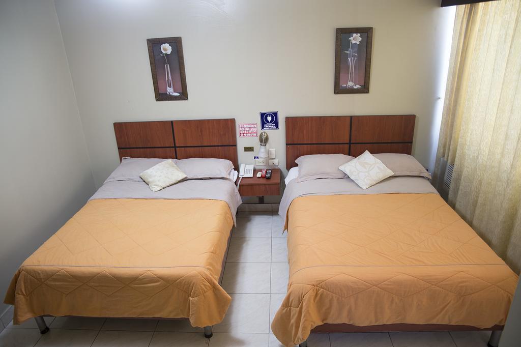 Tropical Inn Hotel Guayaquil Buitenkant foto